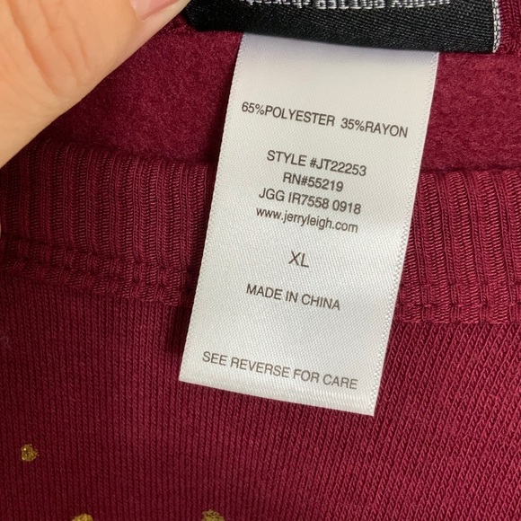 Harry Potter sweatshirt burgundy gold metallic Trouble Finds Me scoop neck soft - Picture 6 of 6